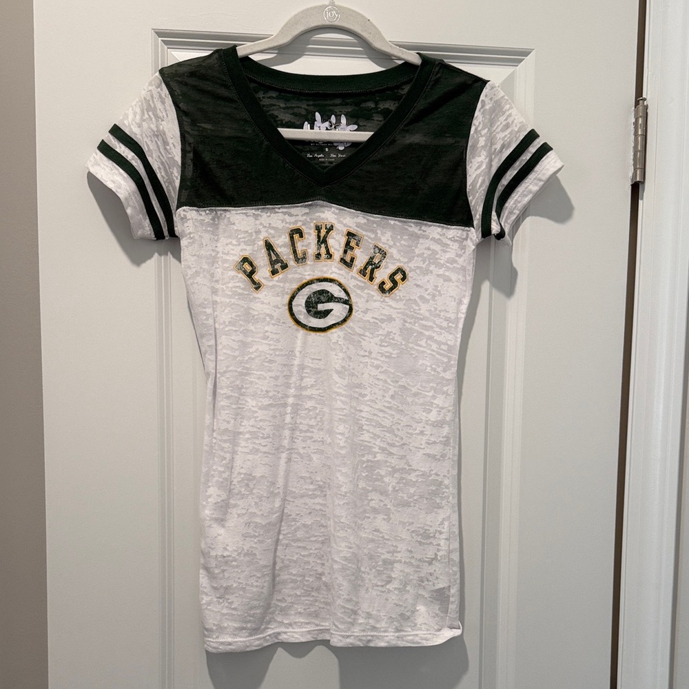 Touch by Alyssa Milano Green and White Green Bay Packers Tee
